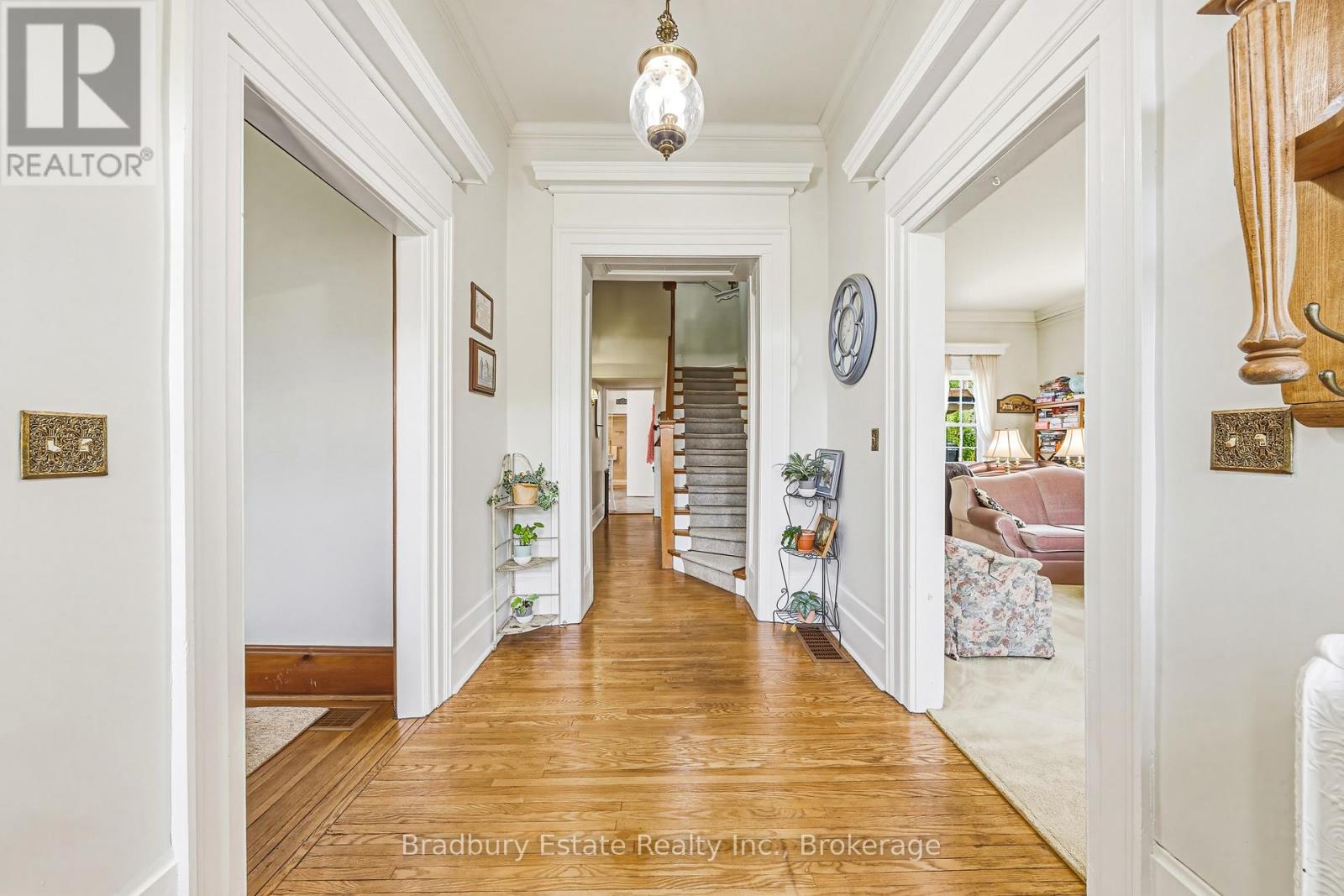 670 MOUNT PLEASANT ROAD - 6