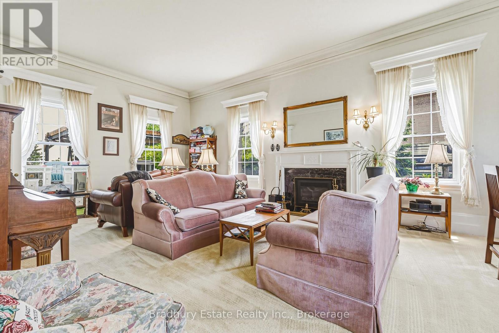 670 MOUNT PLEASANT ROAD - 7