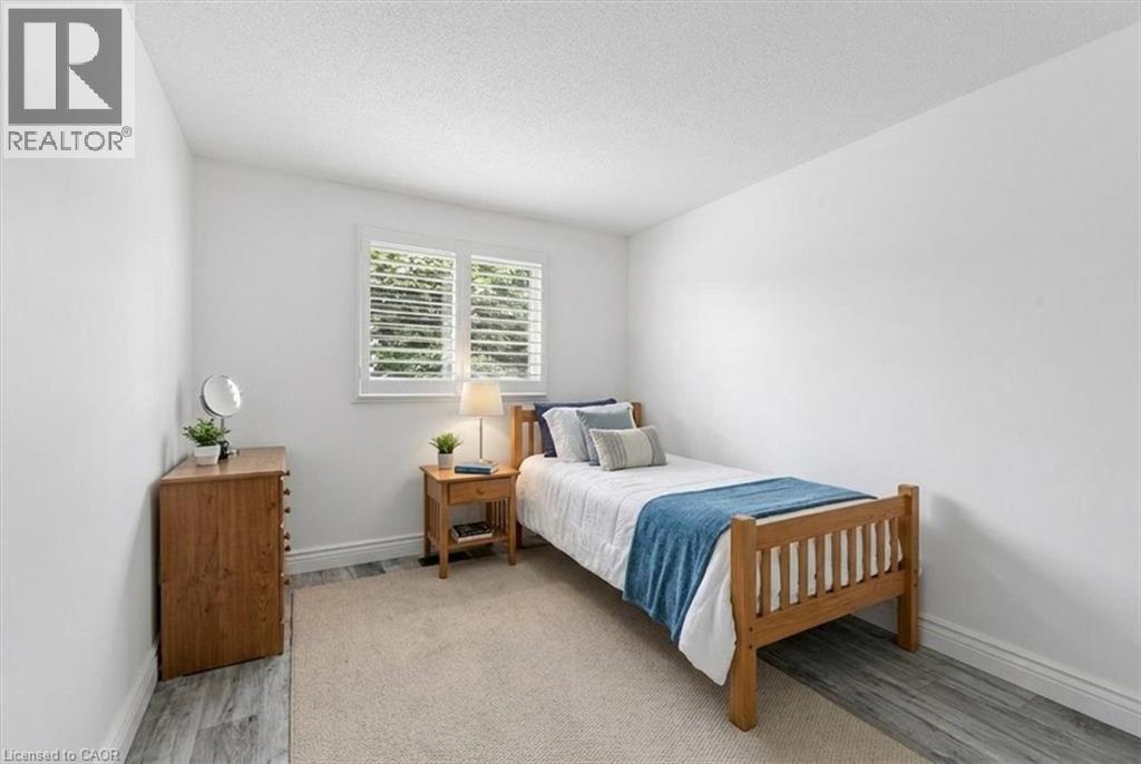 256 TAIT Crescent - 27