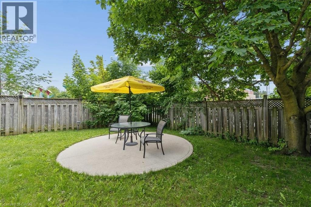 256 TAIT Crescent - Image 32
