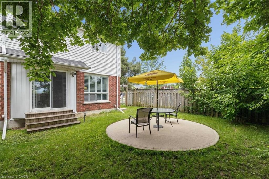 256 TAIT Crescent - 33