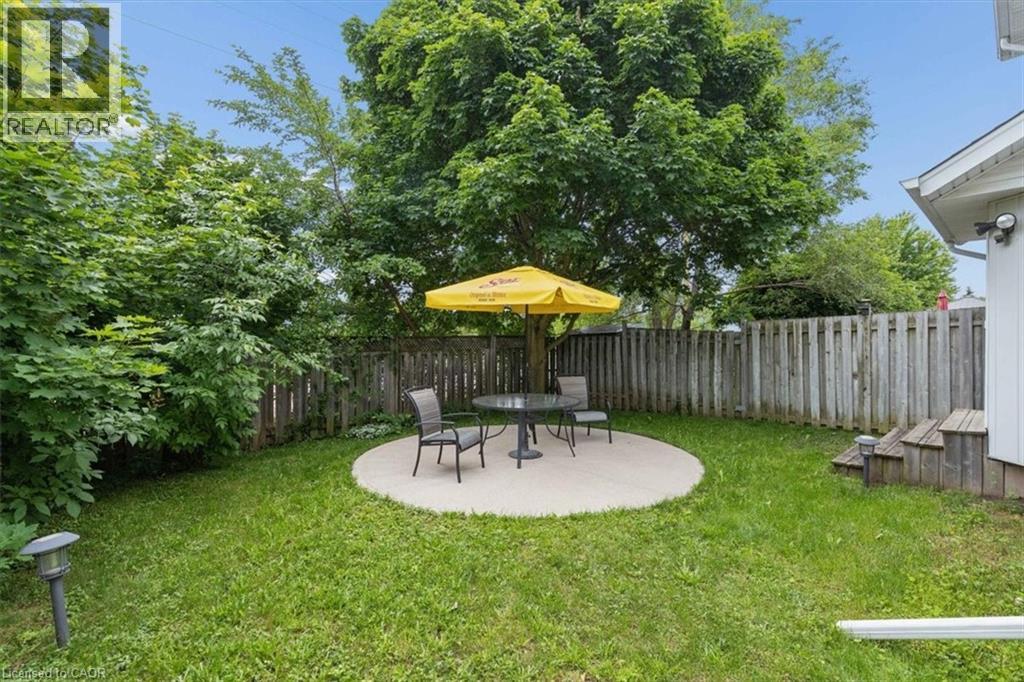 256 TAIT Crescent - 30