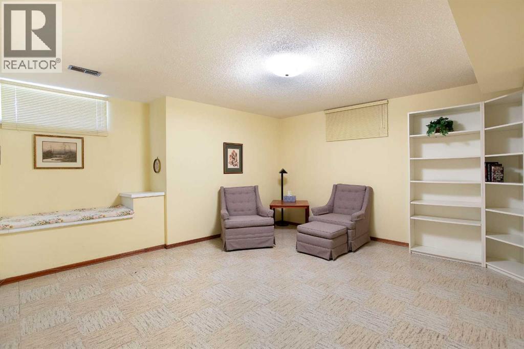 723 Seattle Drive SW - 29