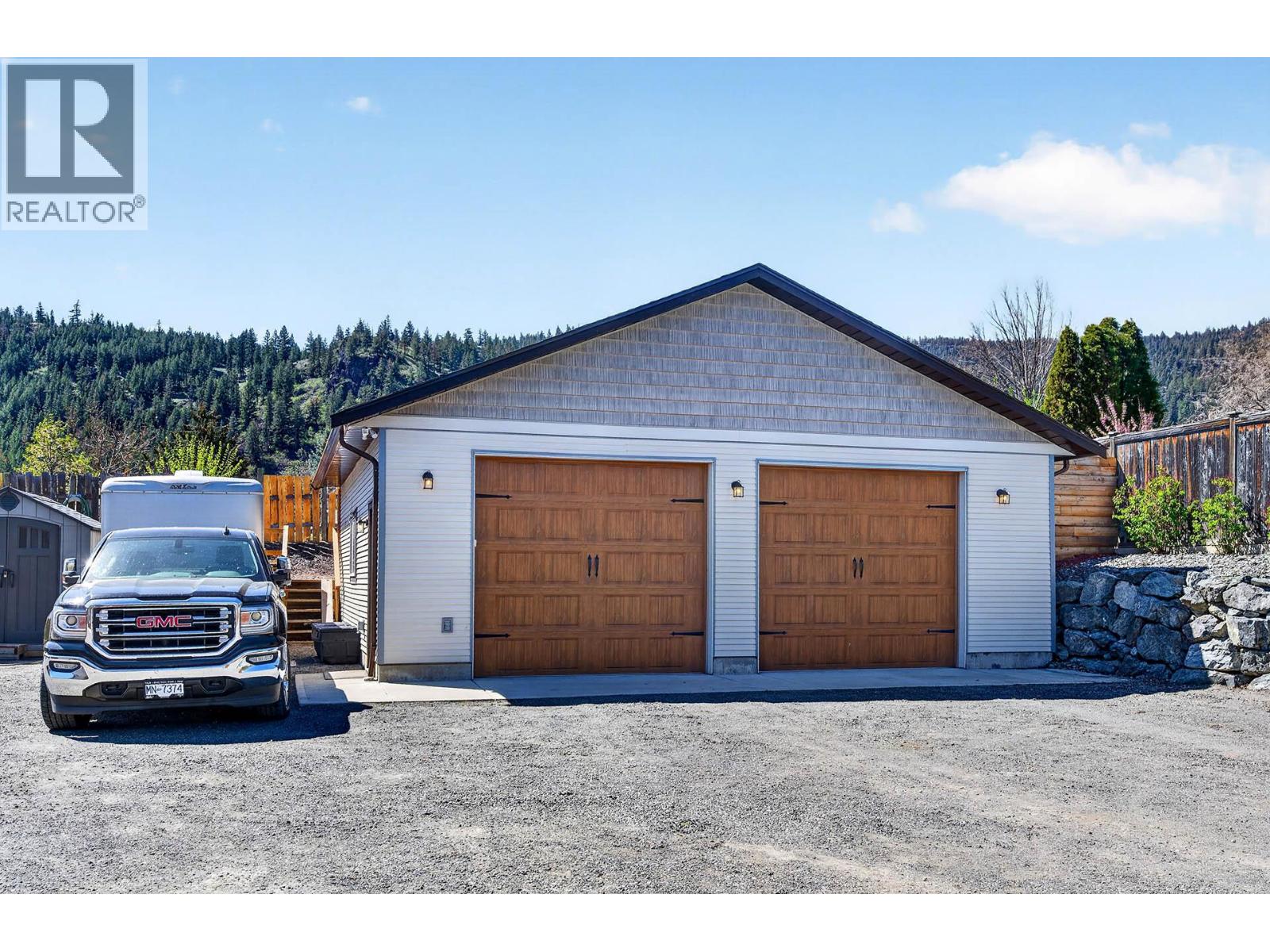 1301 FIR Avenue - 9