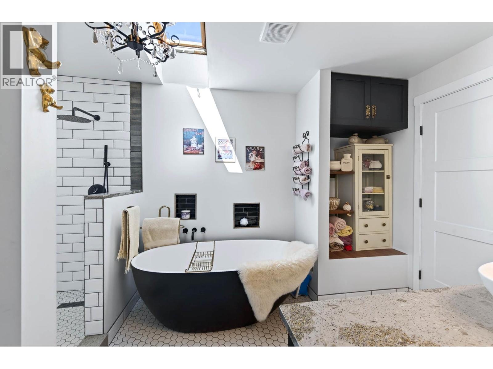1301 FIR Avenue - 20