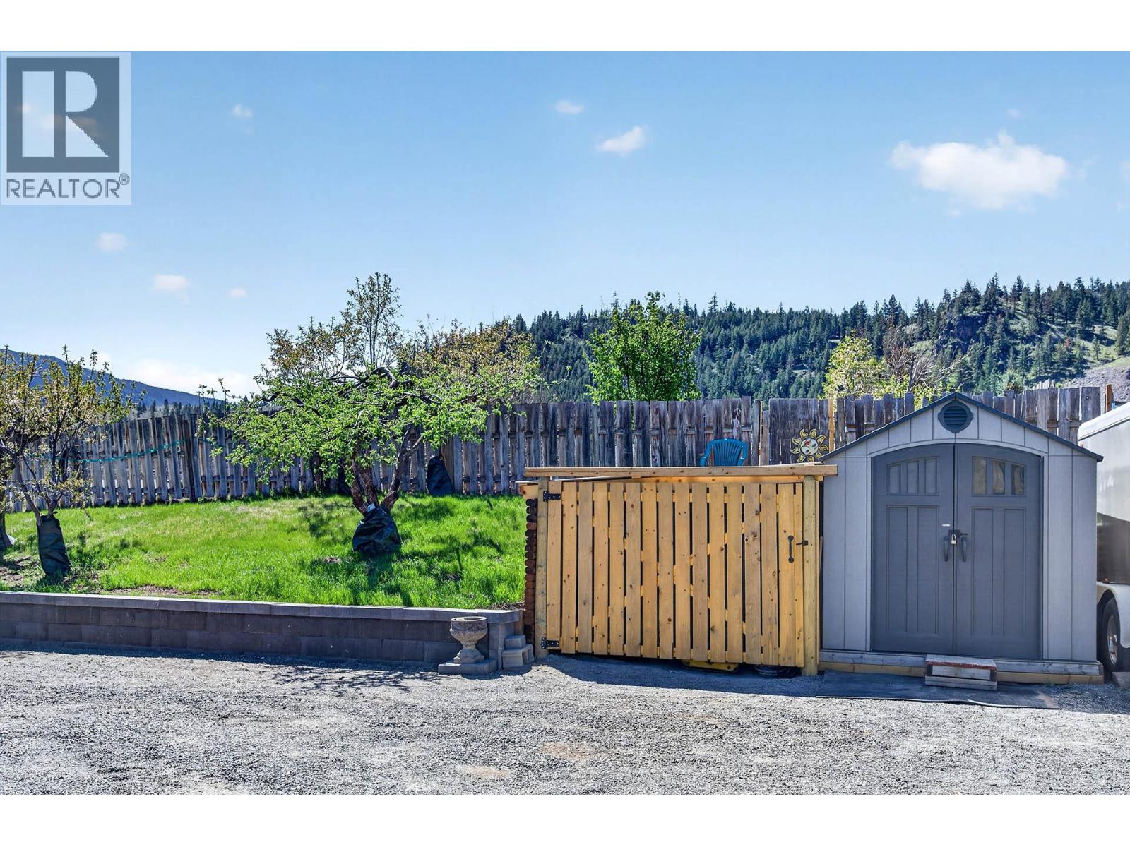 1301 FIR Avenue - 35