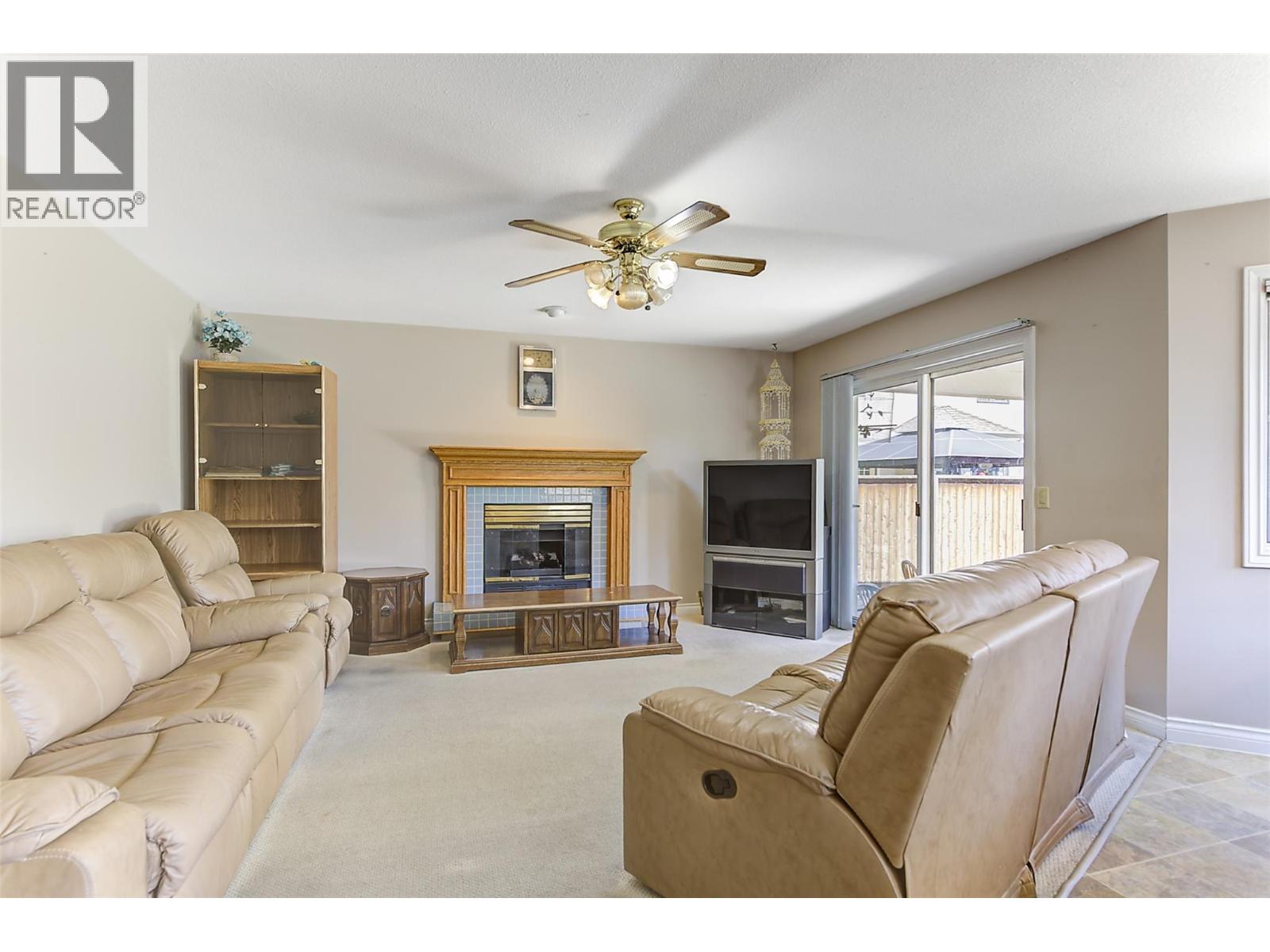 3733 Mission Springs Drive - 12
