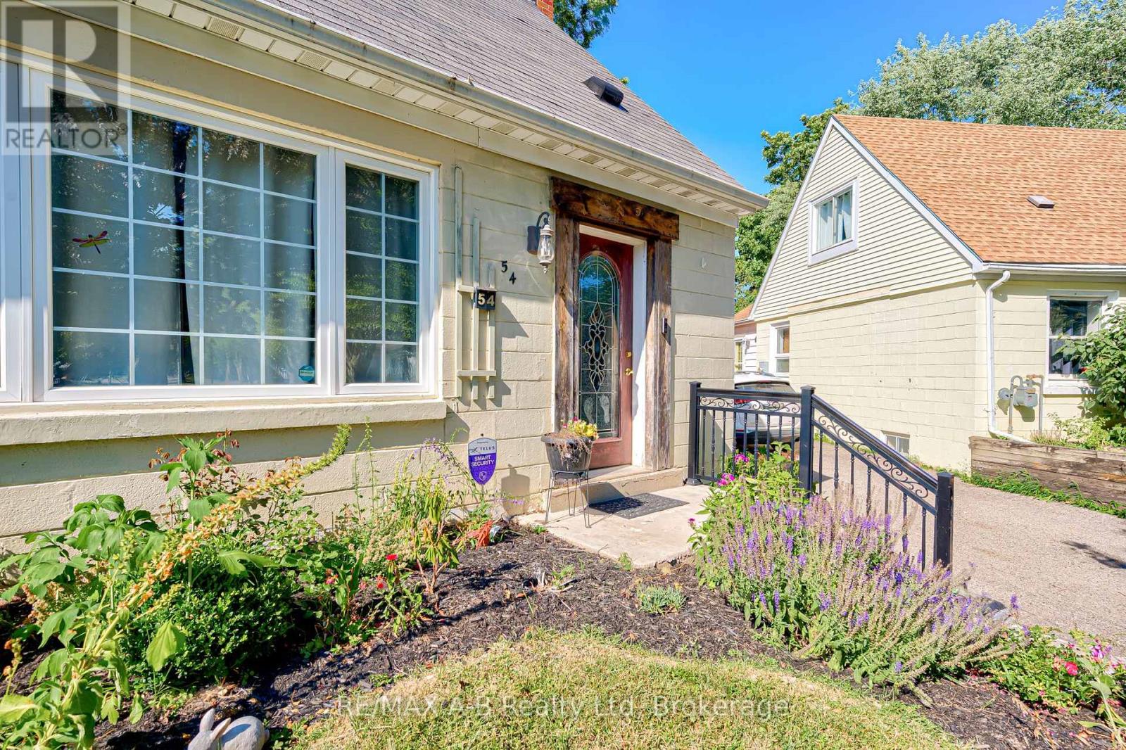 54 CORIANO STREET - 3