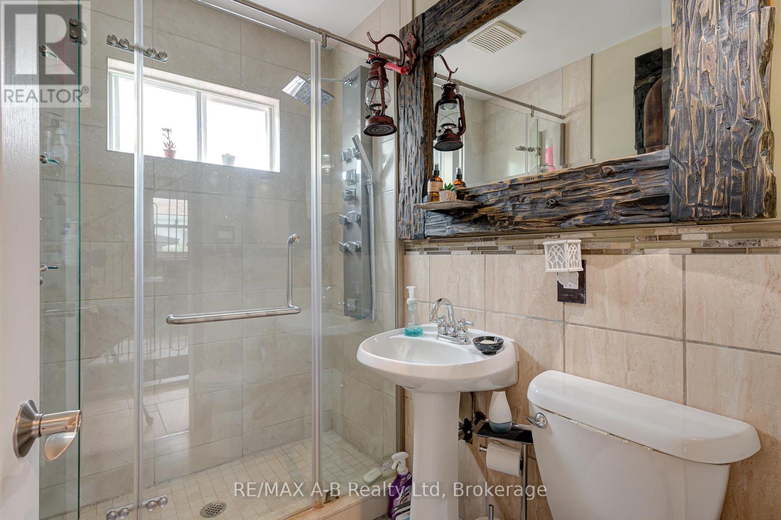 54 CORIANO STREET - 22