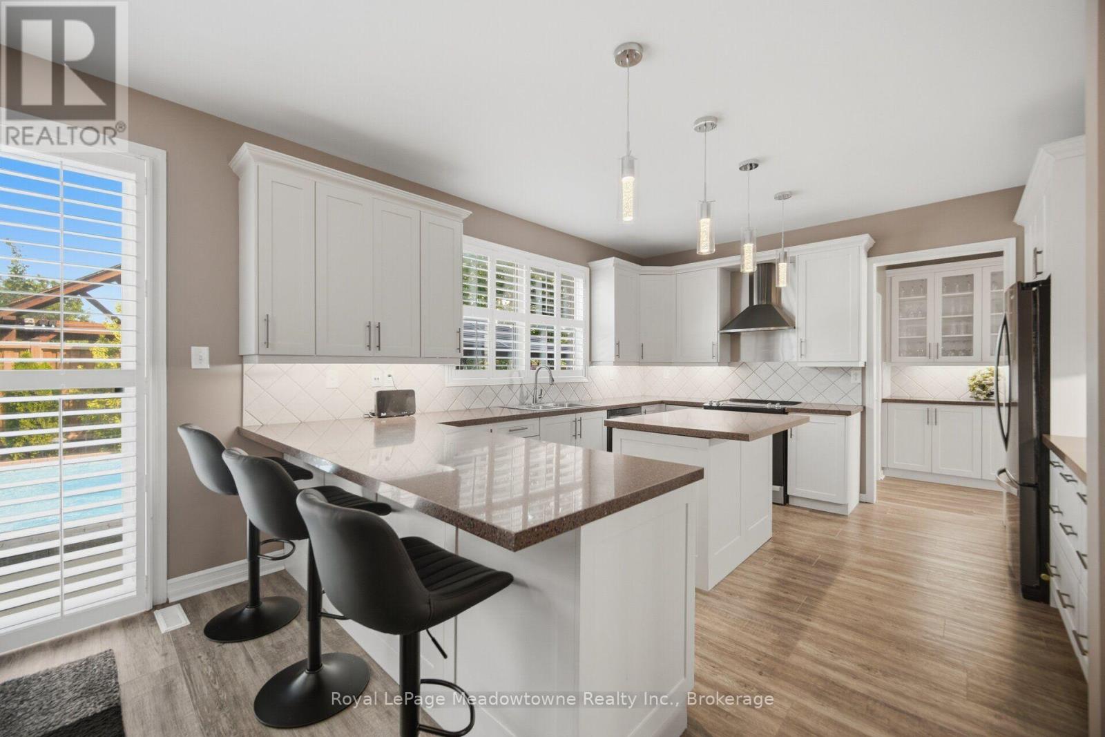 1406 HEARST BOULEVARD - 18