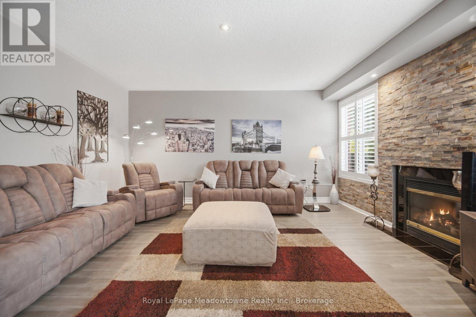 1406 HEARST BOULEVARD - 22
