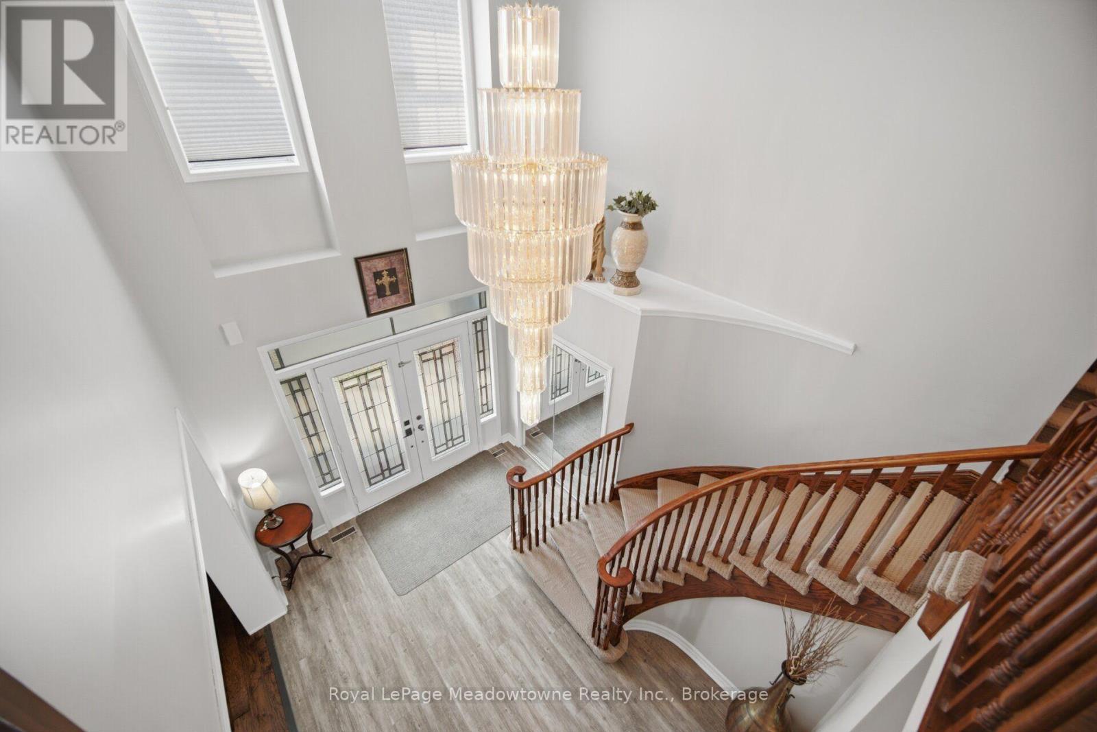 1406 HEARST BOULEVARD - 27