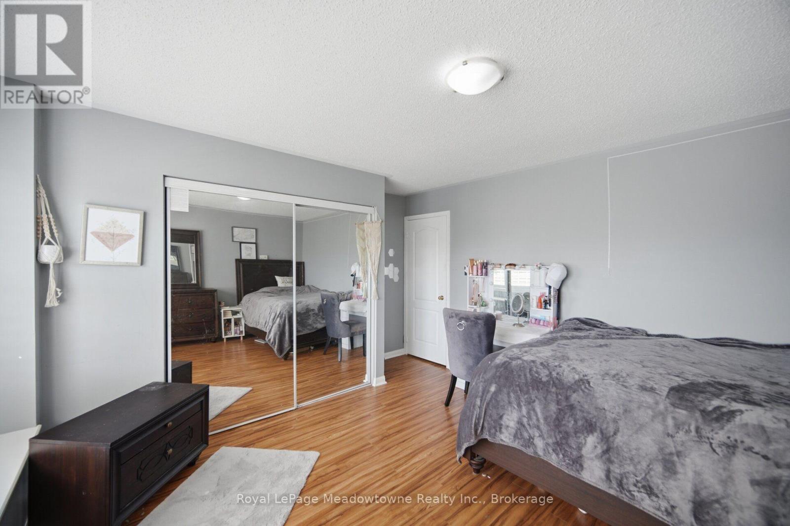 1406 HEARST BOULEVARD - 34