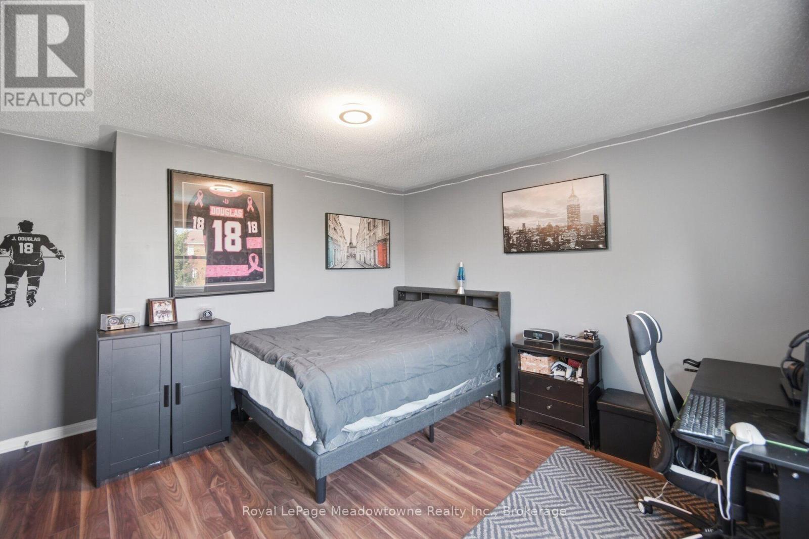 1406 HEARST BOULEVARD - 35