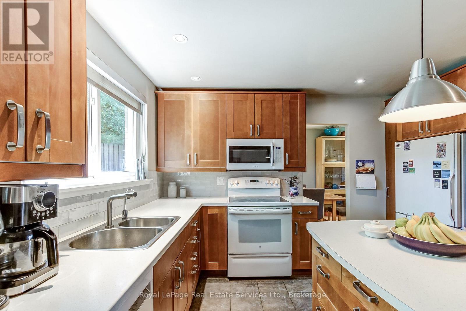 556 TRAFFORD CRESCENT - 15
