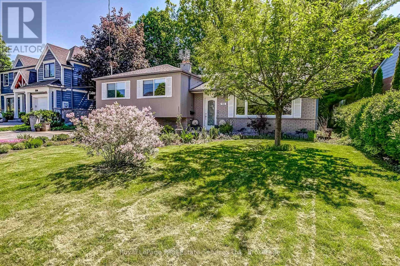 556 TRAFFORD CRESCENT - 2