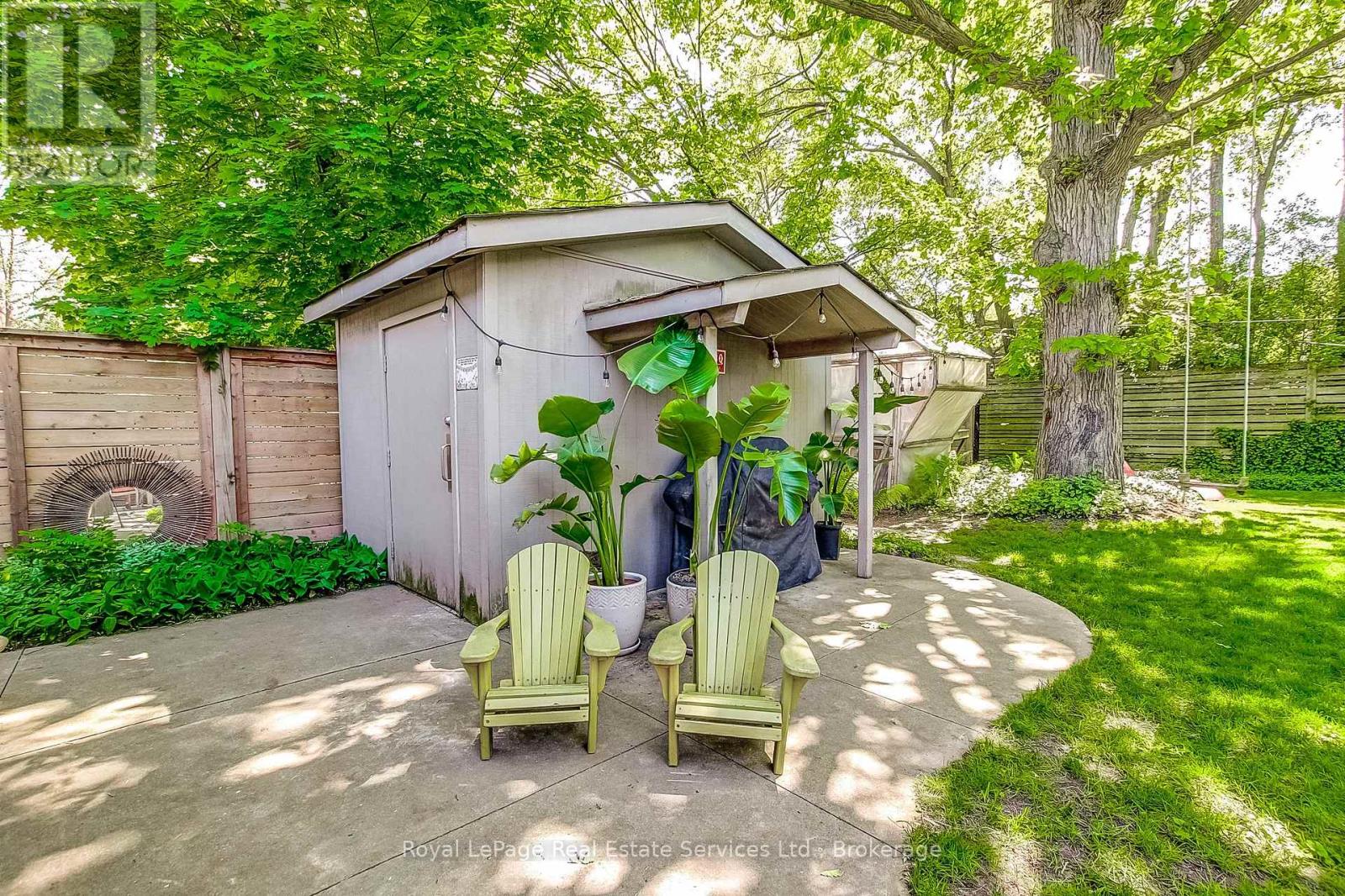 556 TRAFFORD CRESCENT - 39
