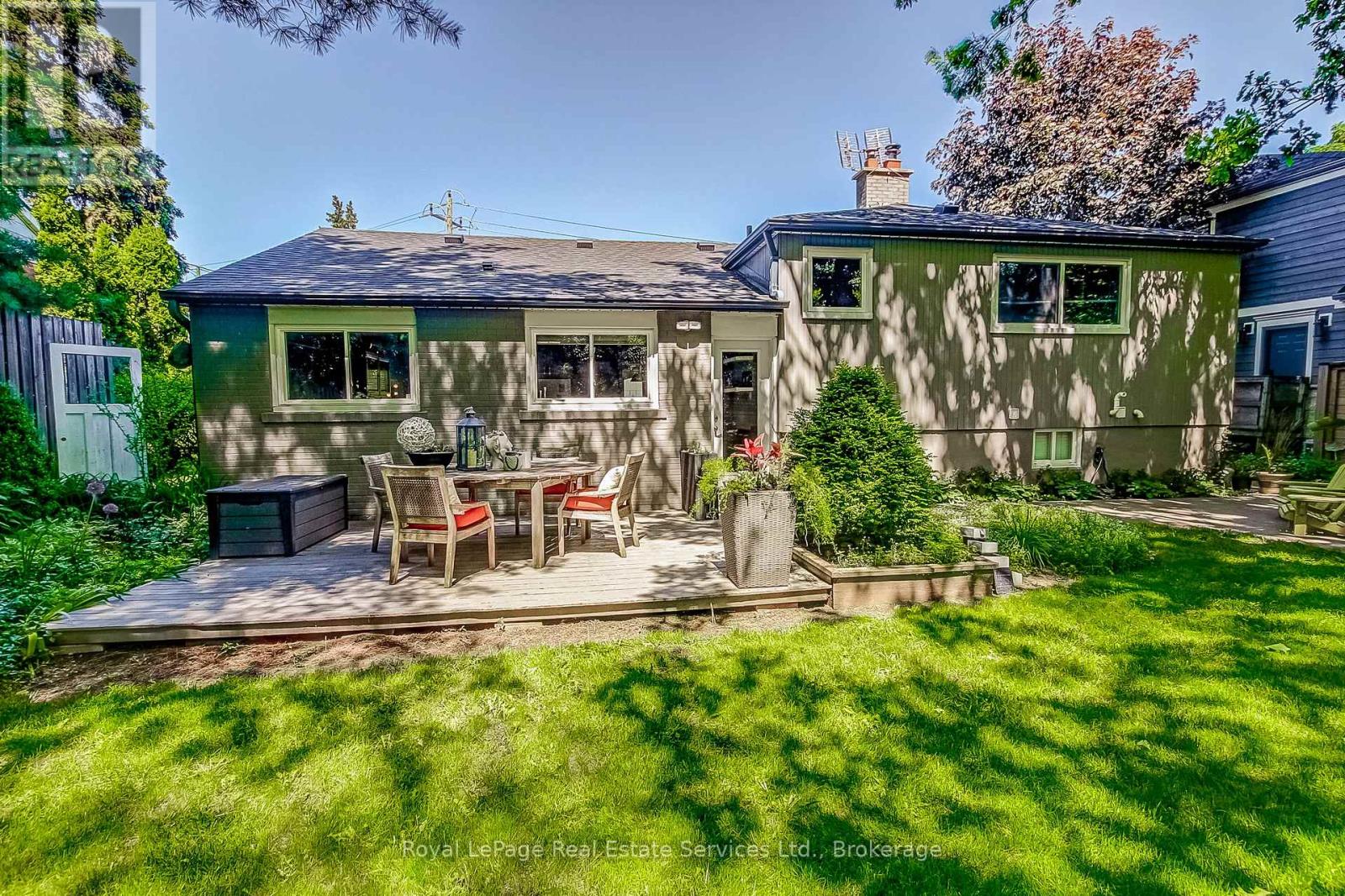 556 TRAFFORD CRESCENT - 41