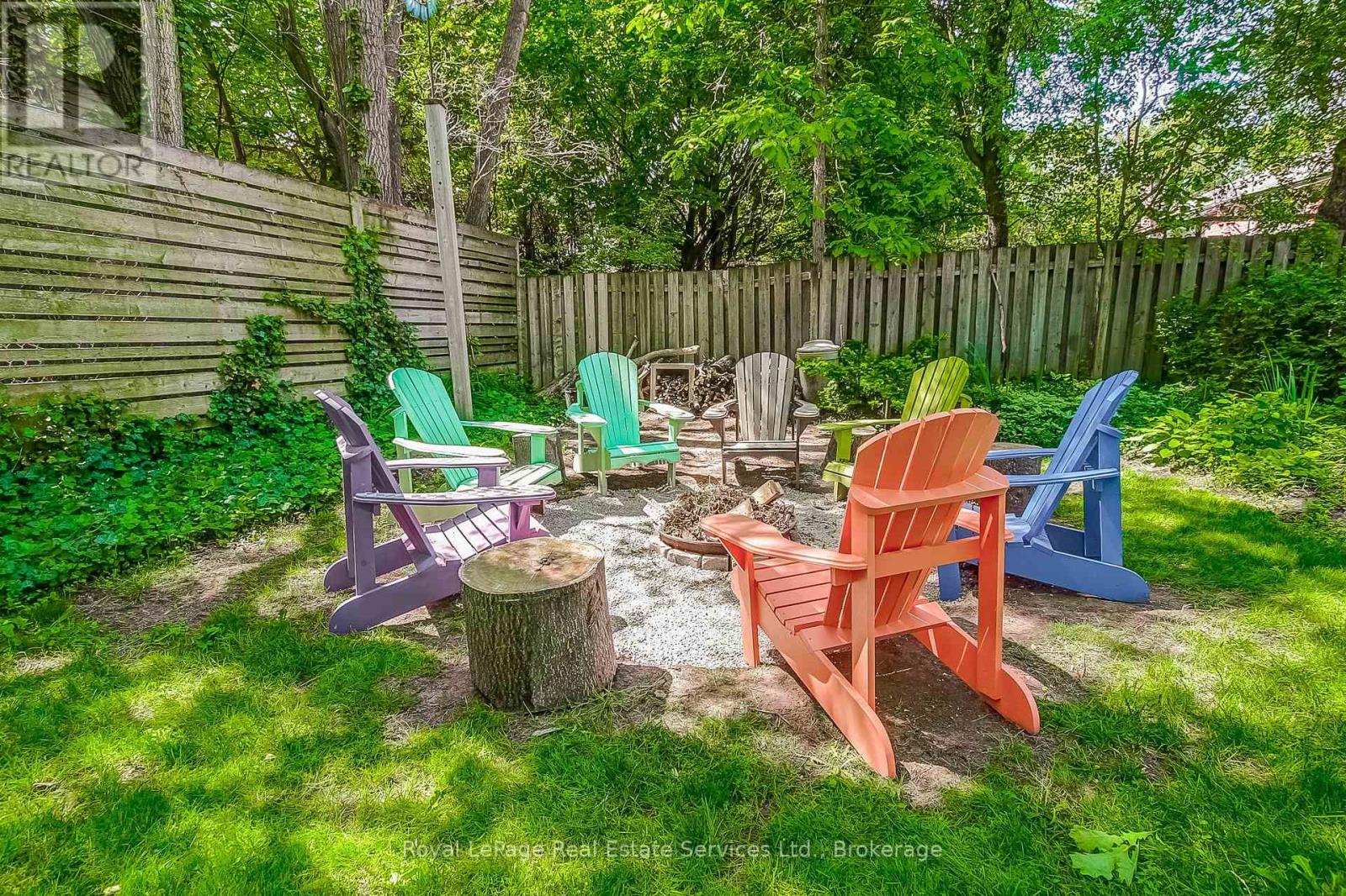 556 TRAFFORD CRESCENT - 44