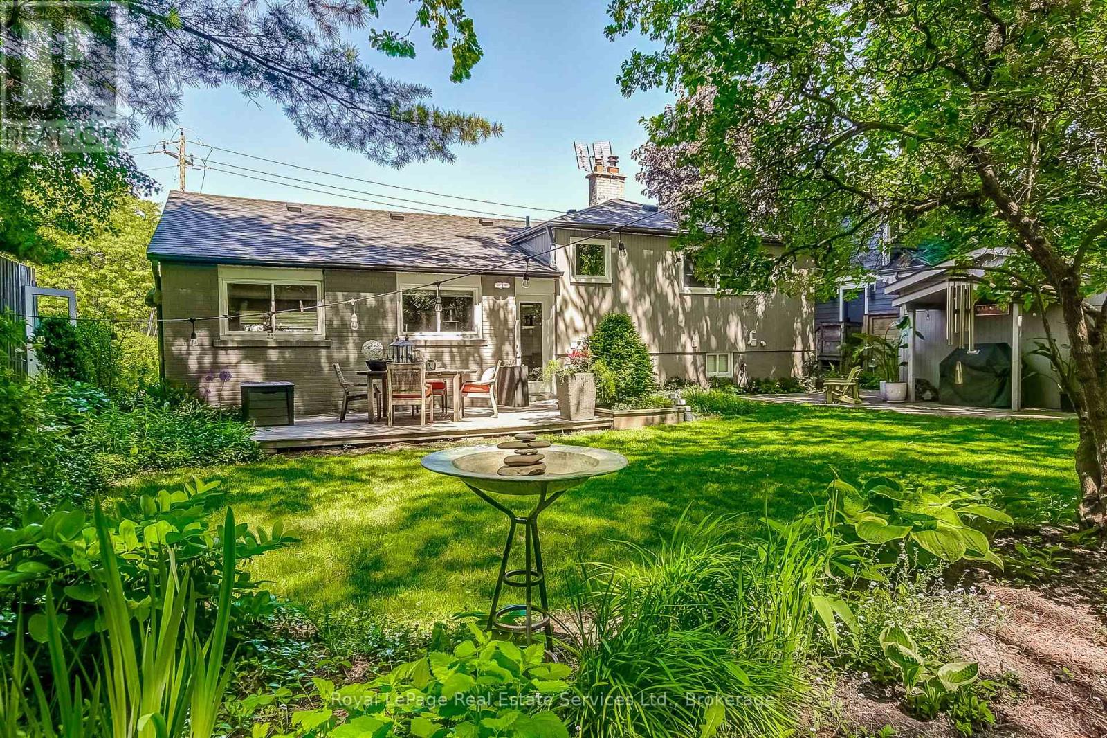 556 TRAFFORD CRESCENT - 45