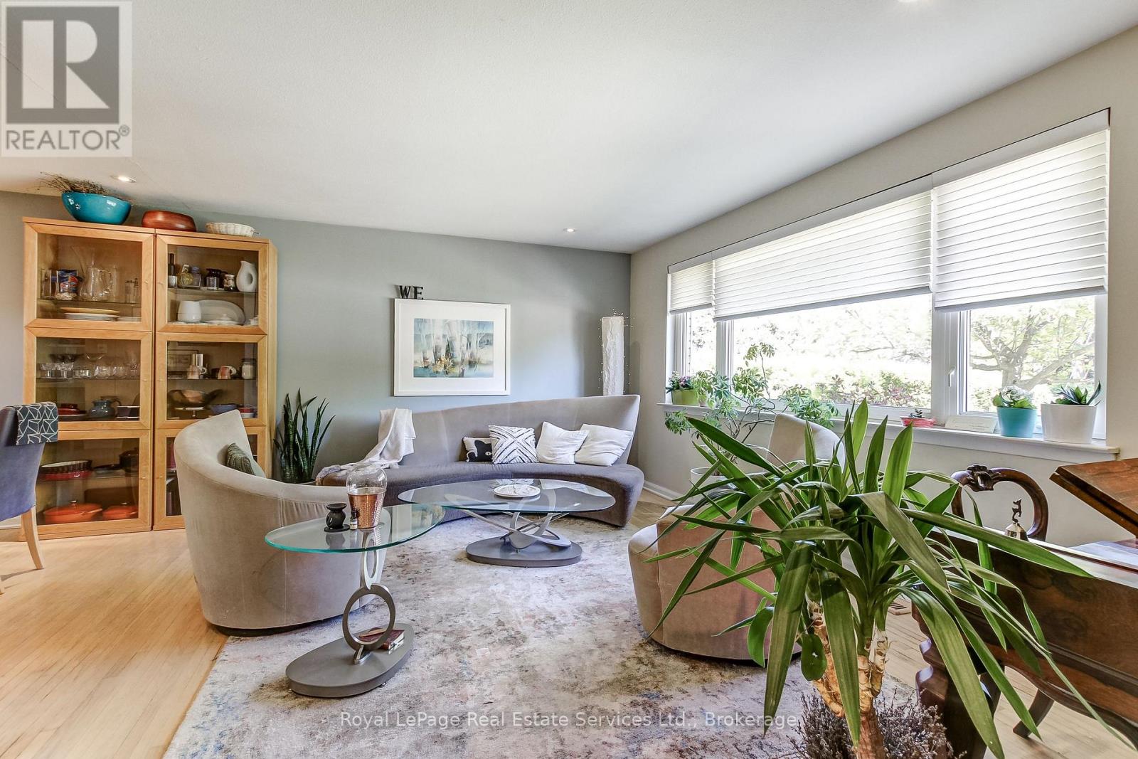 556 TRAFFORD CRESCENT - 5