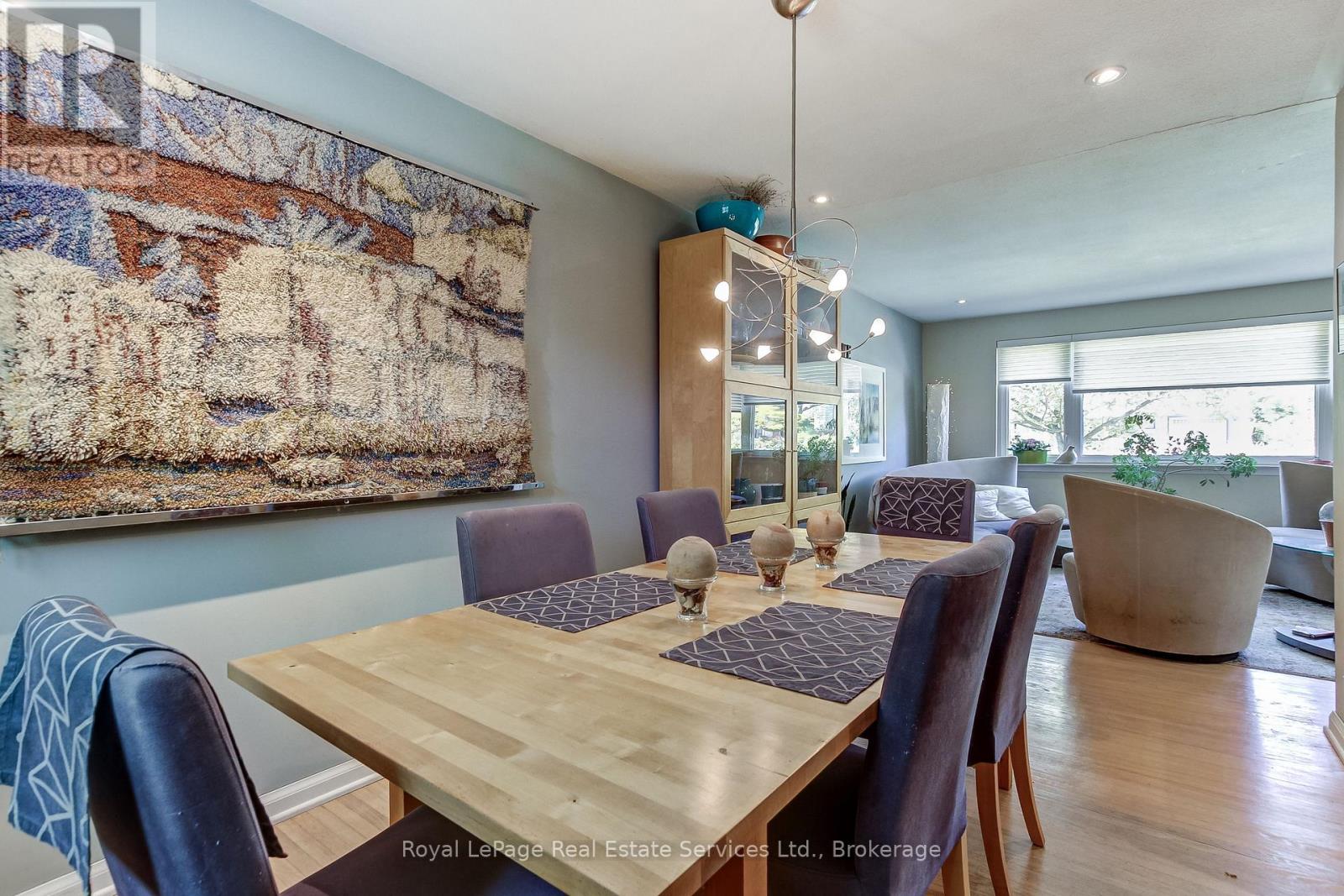 556 TRAFFORD CRESCENT - 9