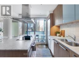 1502 - 8 The Esplanade, Toronto, ON M5E0A6 Photo 7