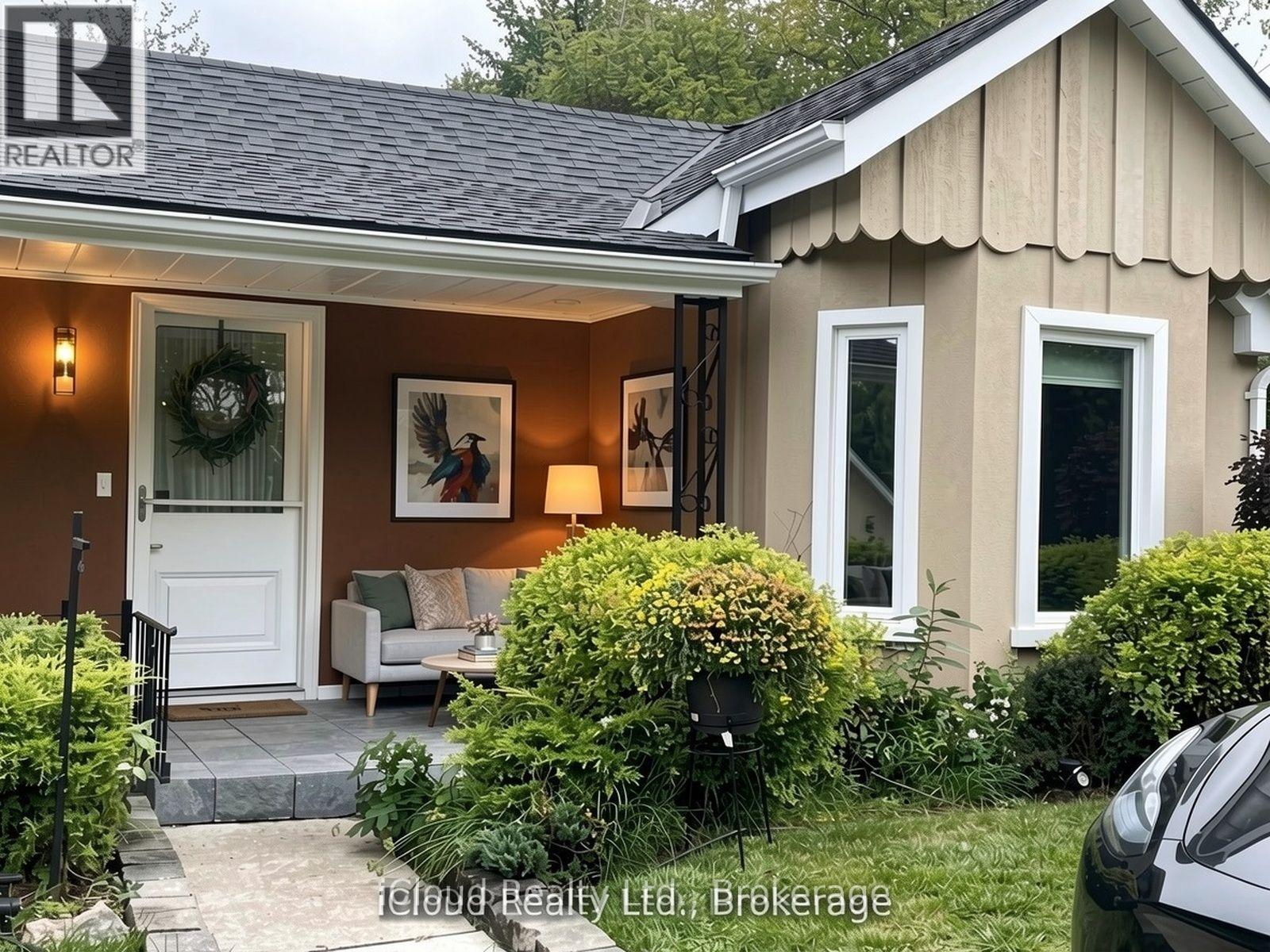 11 MAPLE LANE - 2