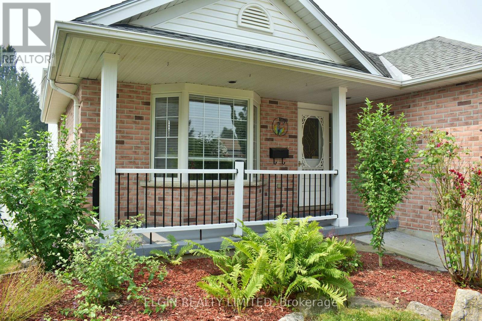 578 WELLINGTON STREET - 2