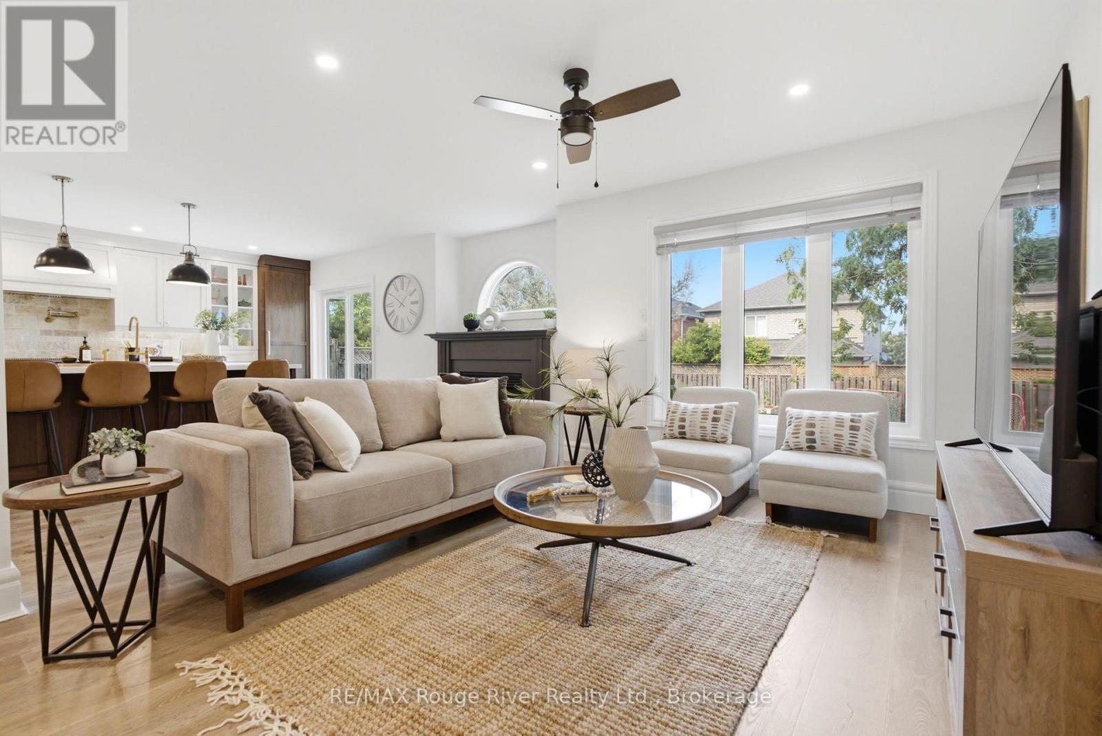 17 FLOREE STREET - Image 10
