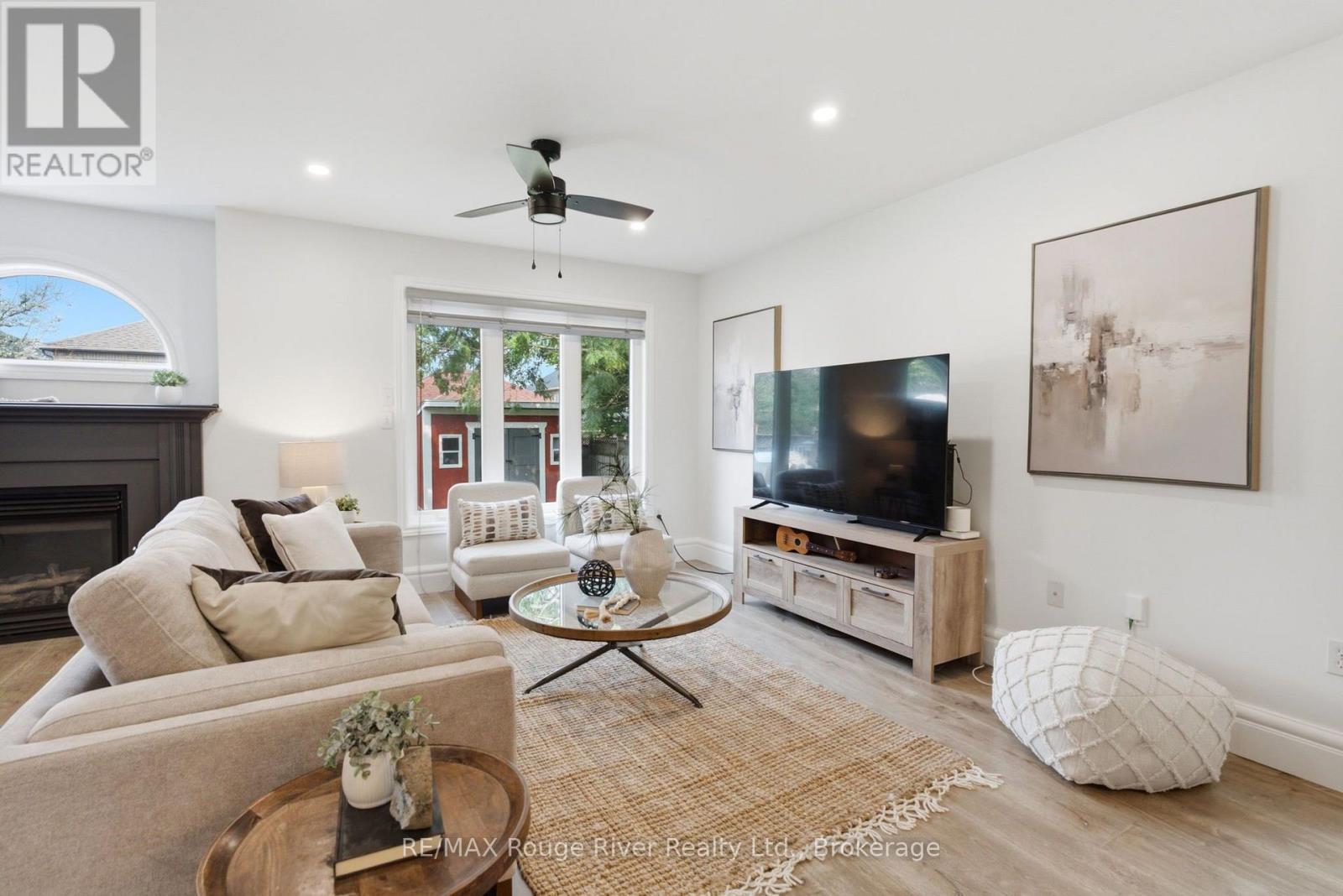 17 FLOREE STREET - Image 9
