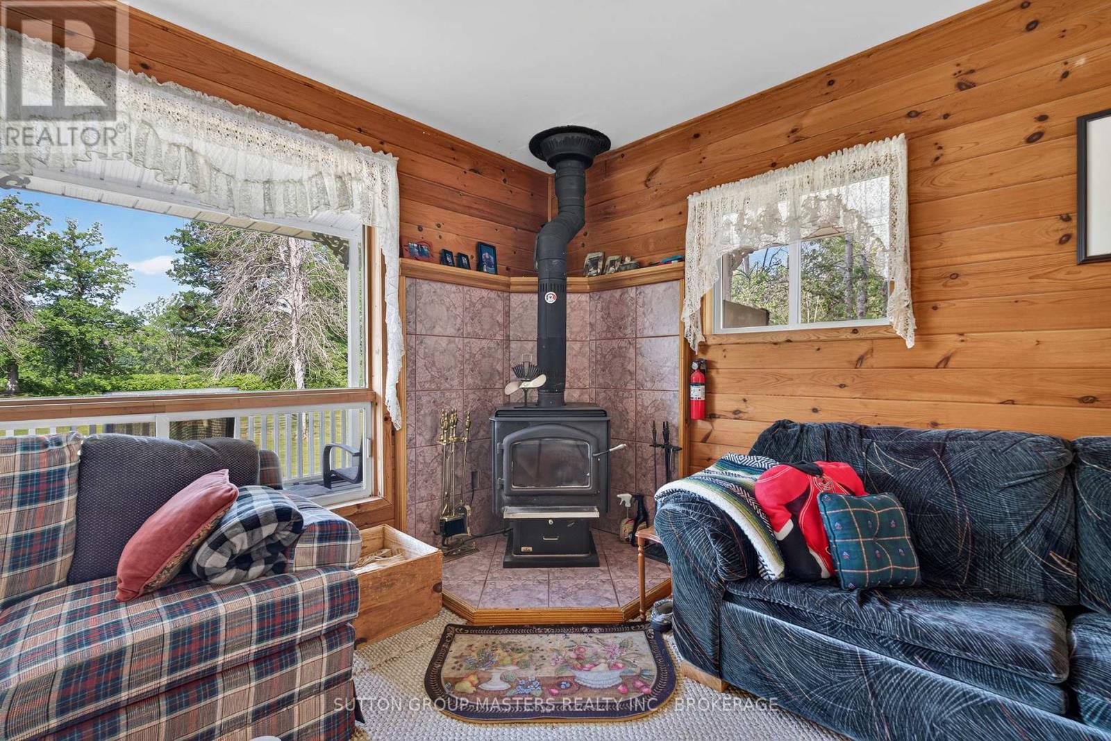 111 WANNAMAKER LANE - 12