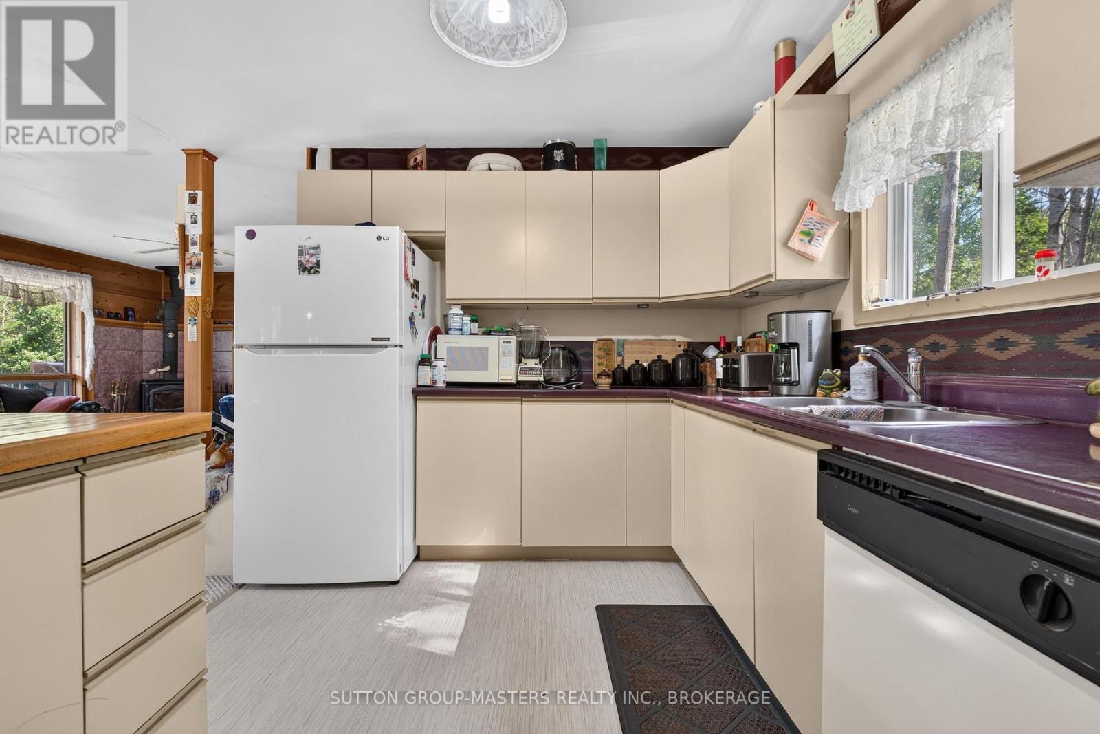 111 WANNAMAKER LANE - 16