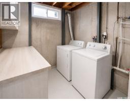 1739 Fleet Street, Regina, SK S4N6B4 Photo 28