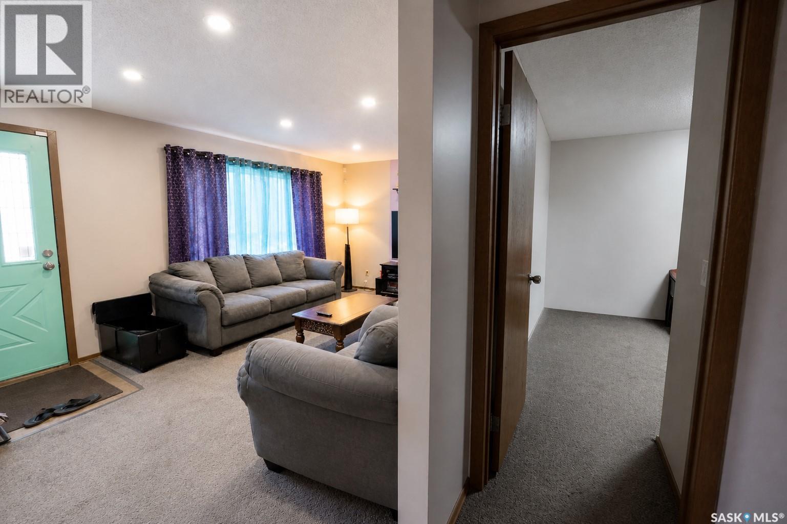 1739 Fleet STREET - 6