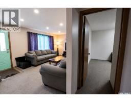 Kitchen - 1739 Fleet Street, Regina, SK S4N6B4 Photo 6