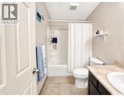 1739 Fleet Street, Regina, SK S4N6B4 Photo 37