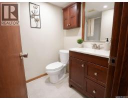 1739 Fleet Street, Regina, SK S4N6B4 Photo 26