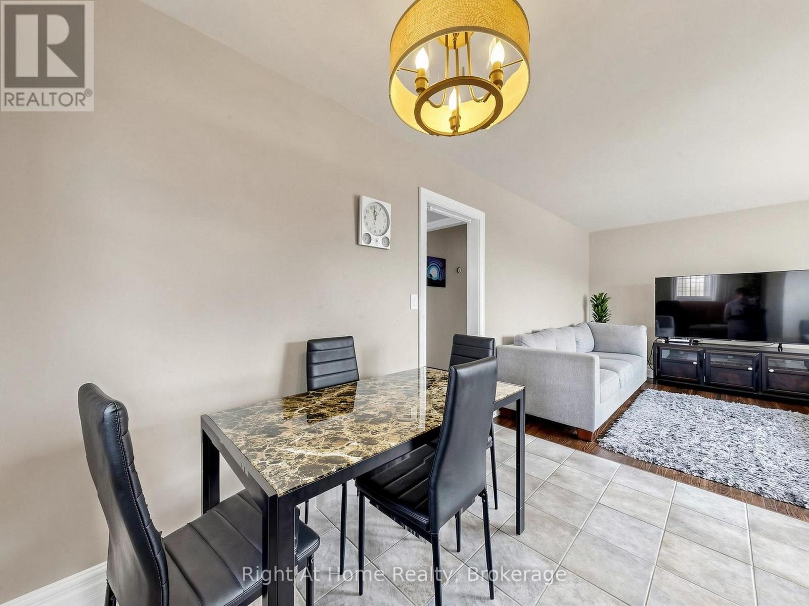 536 BARBARA STREET - 13