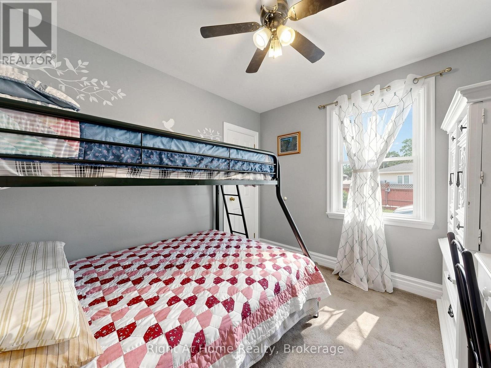 536 BARBARA STREET - 14