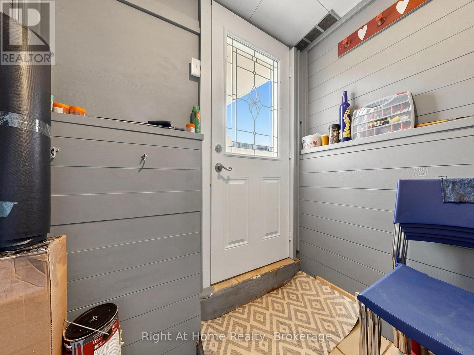 536 BARBARA STREET - 40