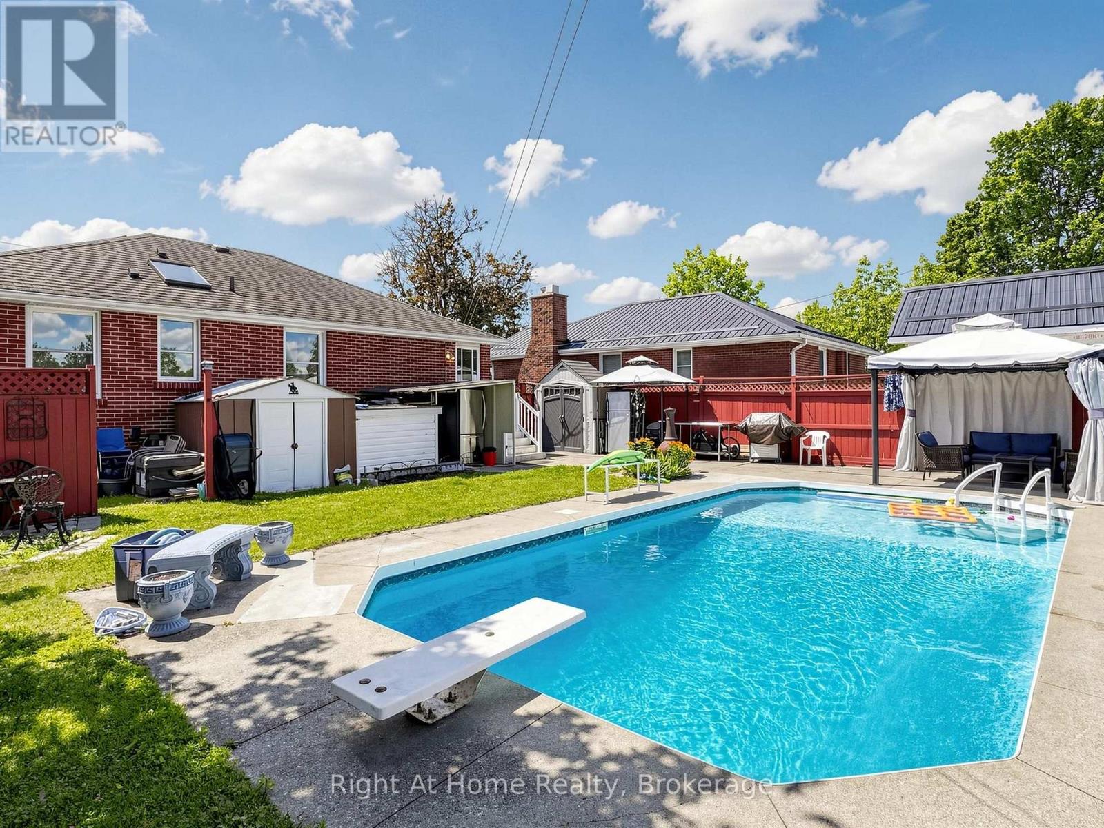 536 BARBARA STREET - 41