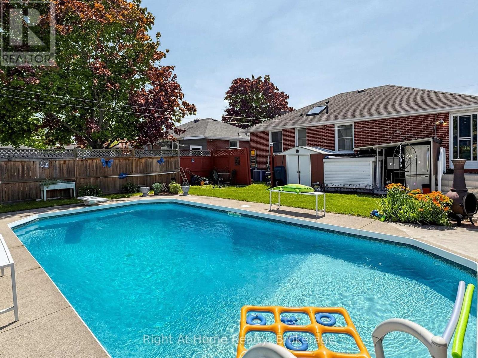 536 BARBARA STREET - 43