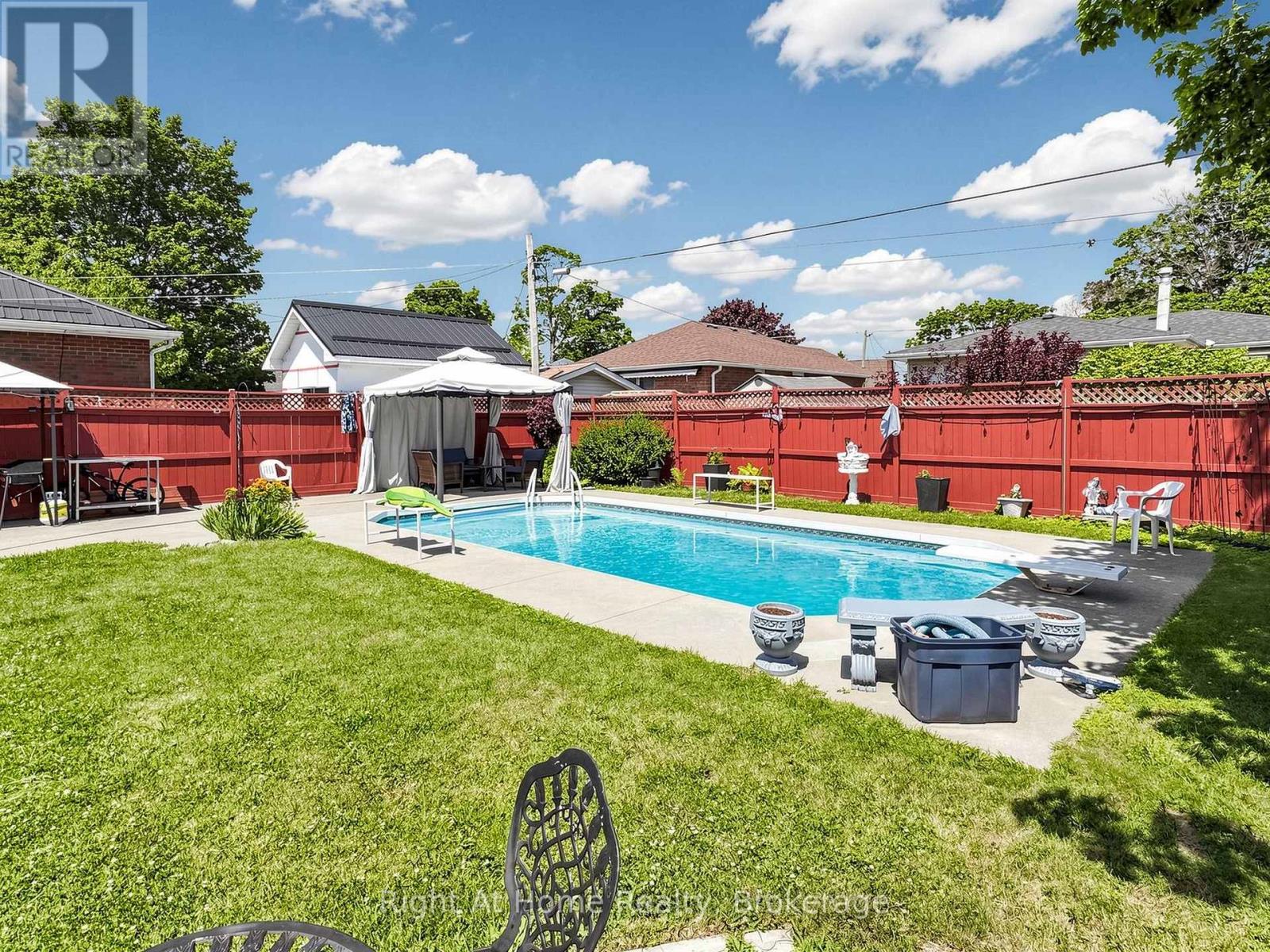536 BARBARA STREET - 46