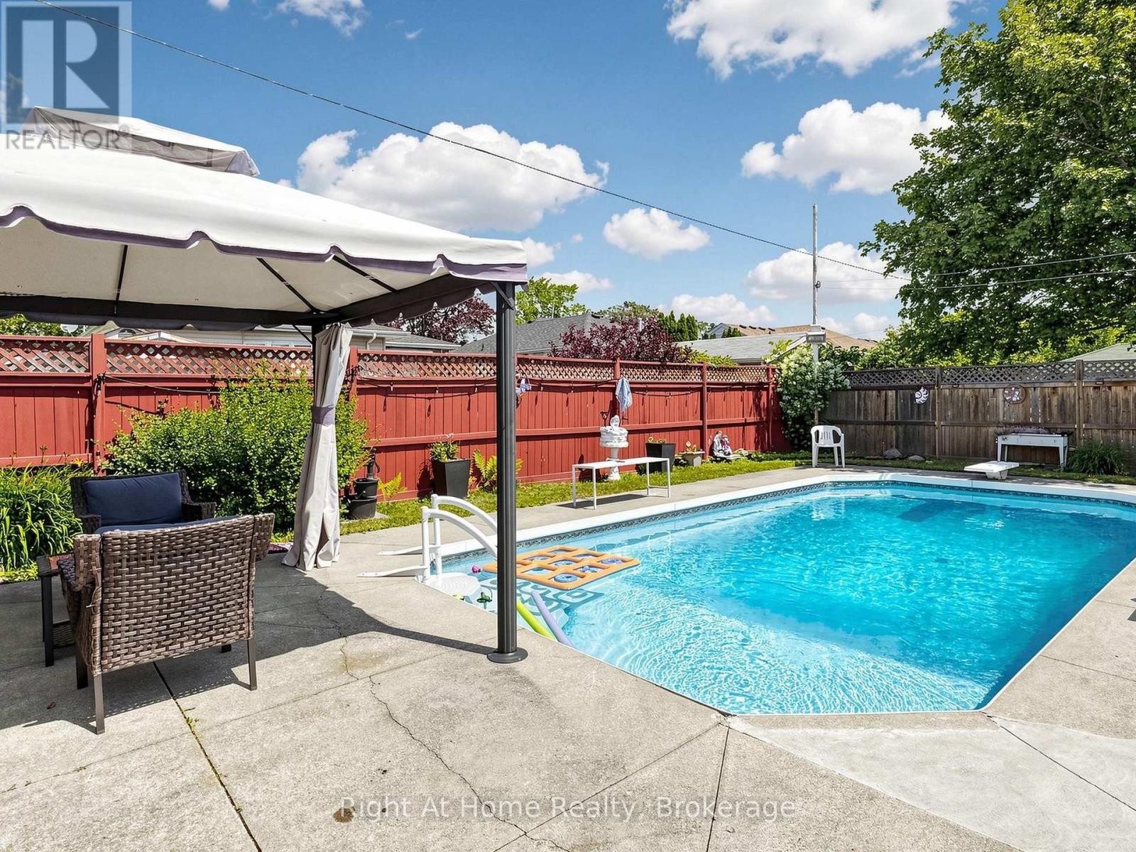 536 BARBARA STREET - 49