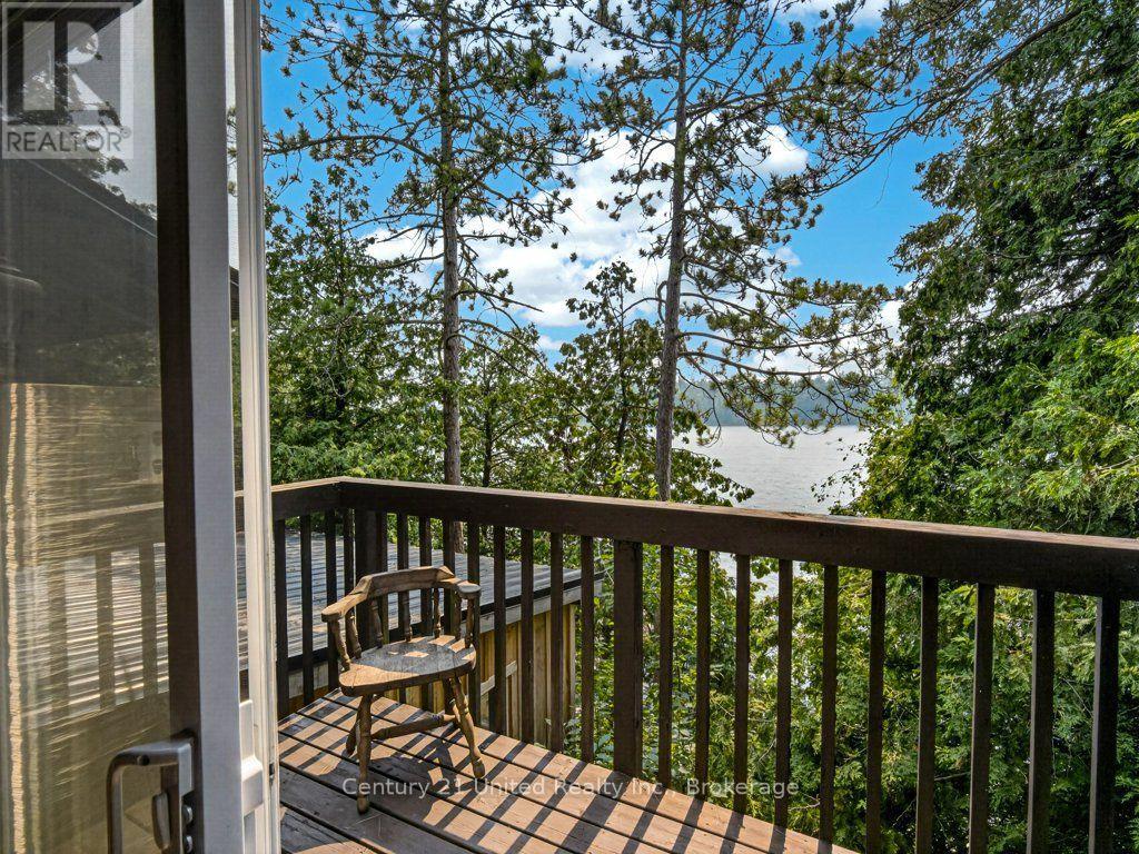 24 BEDWELL DRIVE - 22