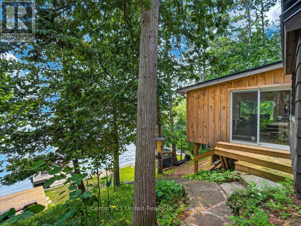 24 BEDWELL DRIVE - 34