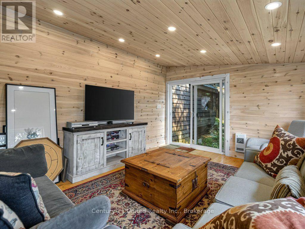 24 BEDWELL DRIVE - 36