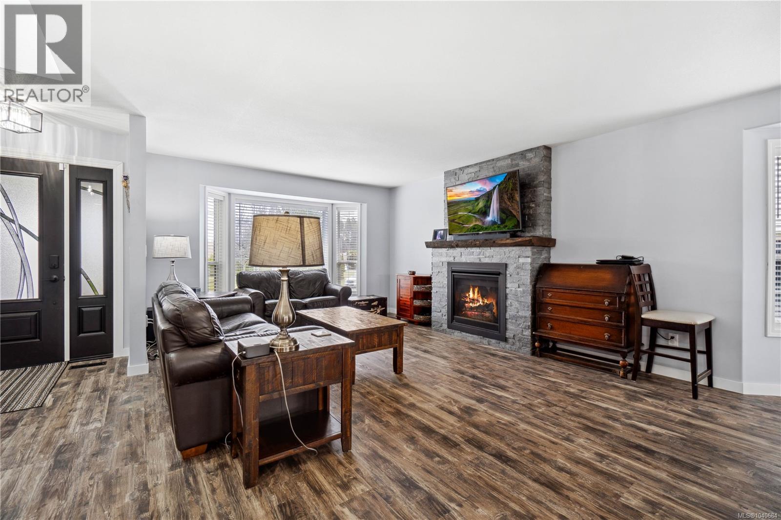 874 Aberdeen Dr - 4