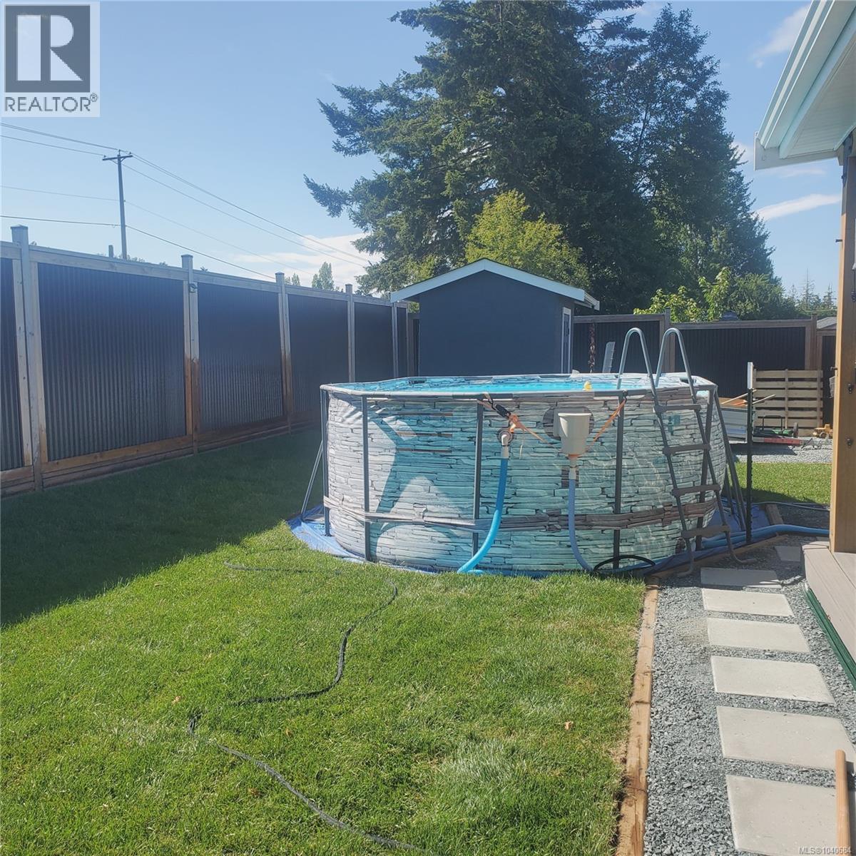 874 Aberdeen Dr - 32